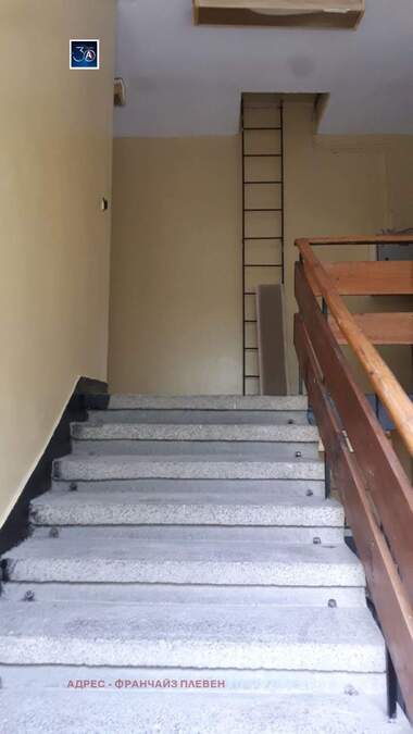 Vânzare - Depozit în Industrialna zona,  Pleven