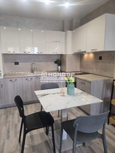 Продажба - Апартамент в Тракия,  Пловдив