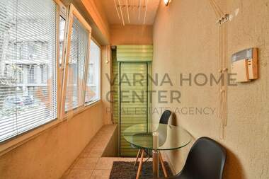 Vânzare - Apartament în Center,  Varna