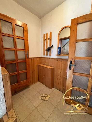 Продажа - Этаж дома в Чирпан,  Стара Загора