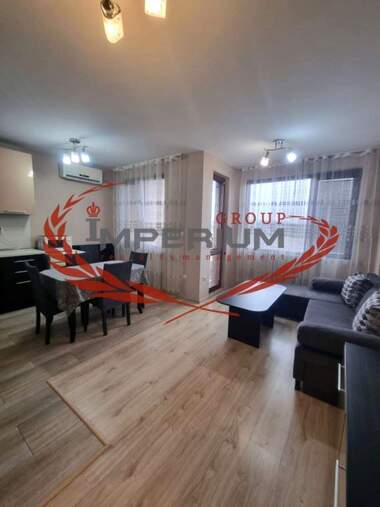 Închiriere - Apartament în Kolhozen pazar,  Varna