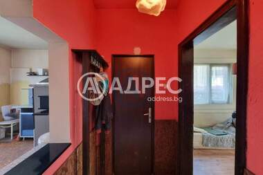 Vânzare - Apartament în Triăgălnika-Nadejda,  Sofia