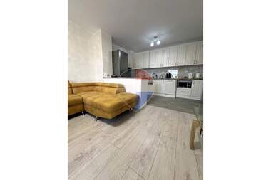 Închiriere - Apartament în Kaîsieva gradina,  Varna