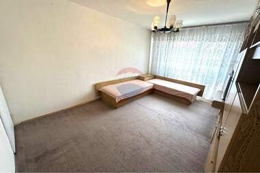 For sale - Apartment in Charodeyka - Iug,  Ruse