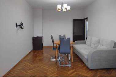Închiriere - Apartament în Ceaîka,  Varna