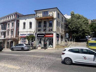 Miete - Laden/Büro/Schönheitssalon/Zahnarztbüro in Zentar,  Weliko Tarnowo