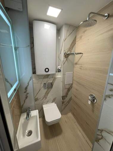 Închiriere - Apartament în Hristo Smirnenski,  Plovdiv