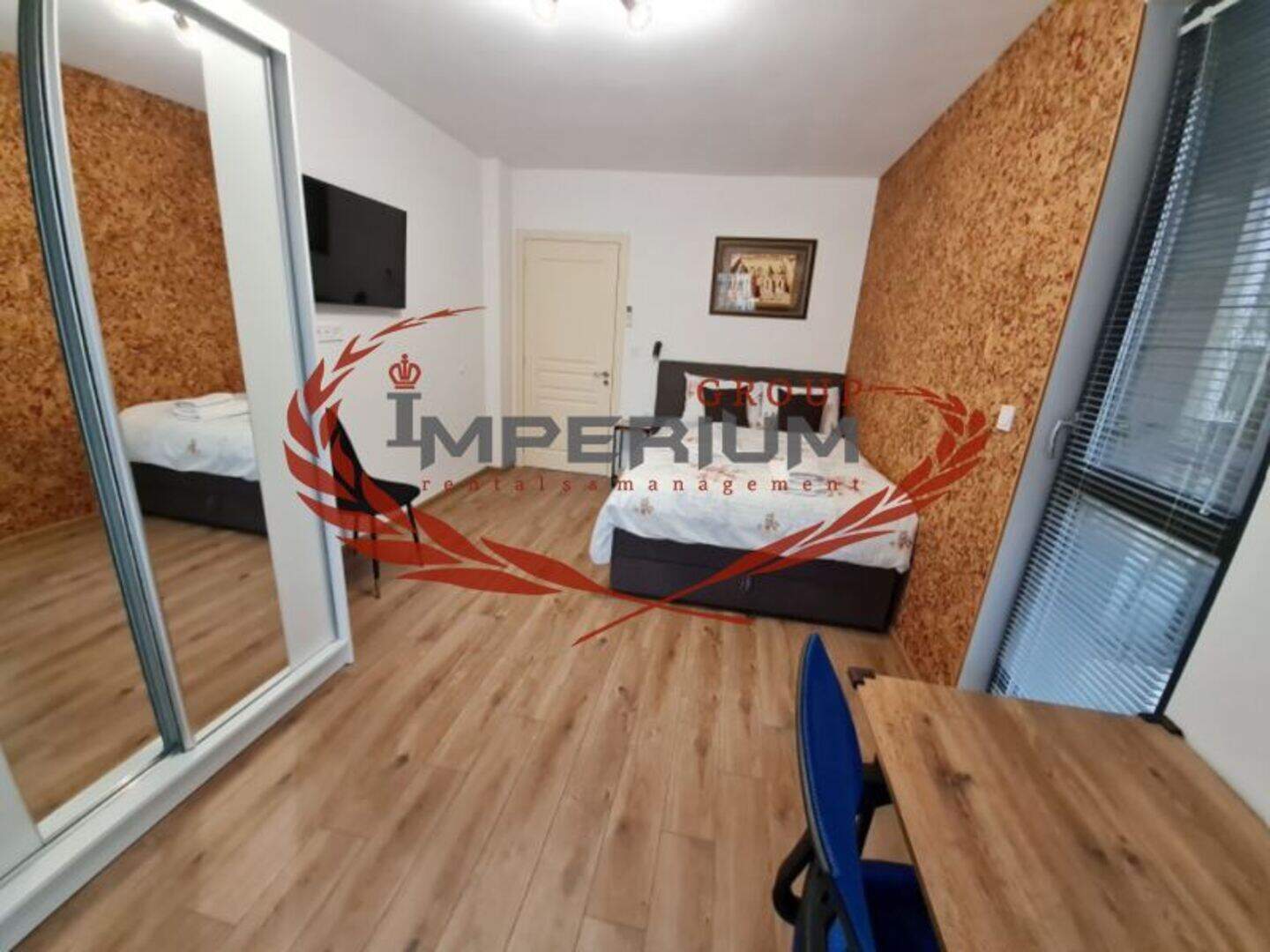 Тристаен Апартамент в Център, Варна – снимка 4