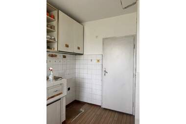 Продажба - Апартамент в Изток,  Търговище