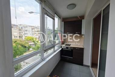 Vânzare - Apartament în Liatno kino Trakia,  Varna