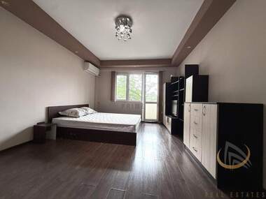 Închiriere - Apartament în Slaveîkov,  Burgas