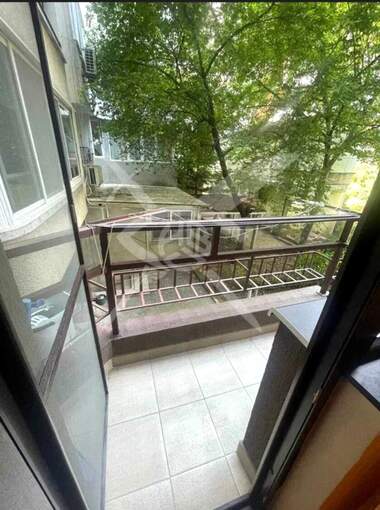 Vânzare - Apartament în Văzrajdane,  Burgas