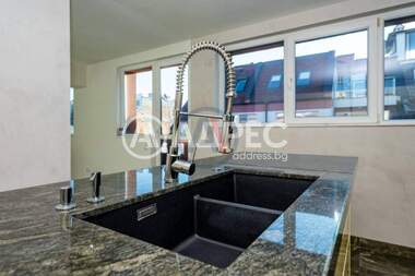 Vânzare - Apartament în Sădiîski,  Plovdiv