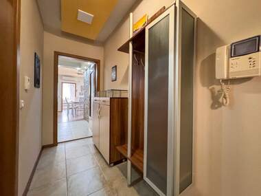Miete - Wohnung in Wazrajdane,  Burgas