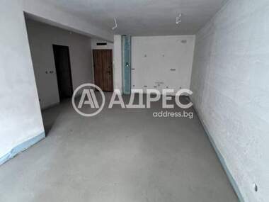 Vânzare - Apartament în Liulin-țentăr,  Sofia
