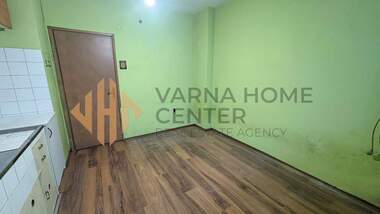 Vânzare - Apartament în Zimno kino Trakia,  Varna