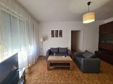 Închiriere - Apartament în Uceiliștini,  Haskovo
