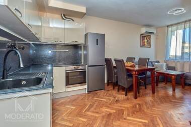 Vânzare - Apartament în Lazur,  Burgas