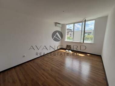 For sale - Apartment in Kiuchuk Parij,  Plovdiv
