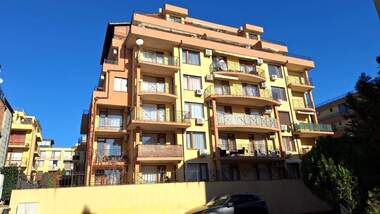 Продажба - Апартамент в Свети Влас,  Бургас