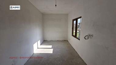 Satış - Ev olarak Pelişat,  Pleven