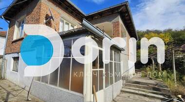 For sale - House in Iskra,  Plovdiv