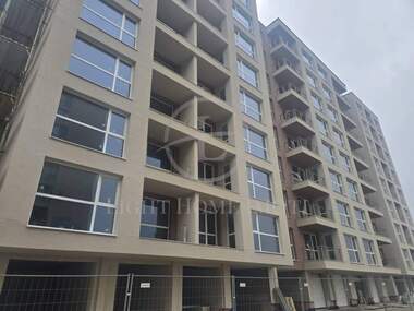 For sale - Apartment in Iujen,  Plovdiv