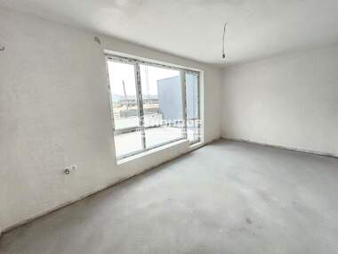 Vânzare - Apartament în Ostromila,  Plovdiv