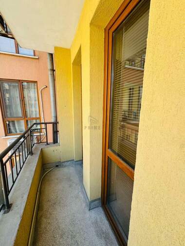 Verkauf - Wohnung in Wazrajdane,  Burgas