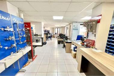 Vânzare - Magazin/Birou în Center,  Ruse