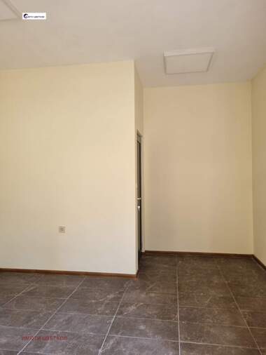 Verkauf - Büro/Schönheitssalon in Zentar,  Wraza