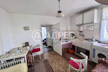 Satış - Ev olarak Parvenec,  Plovdiv