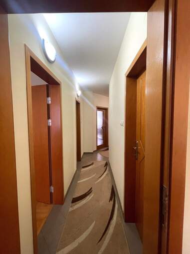 Miete - Wohnung in Zentar,  Kardjali