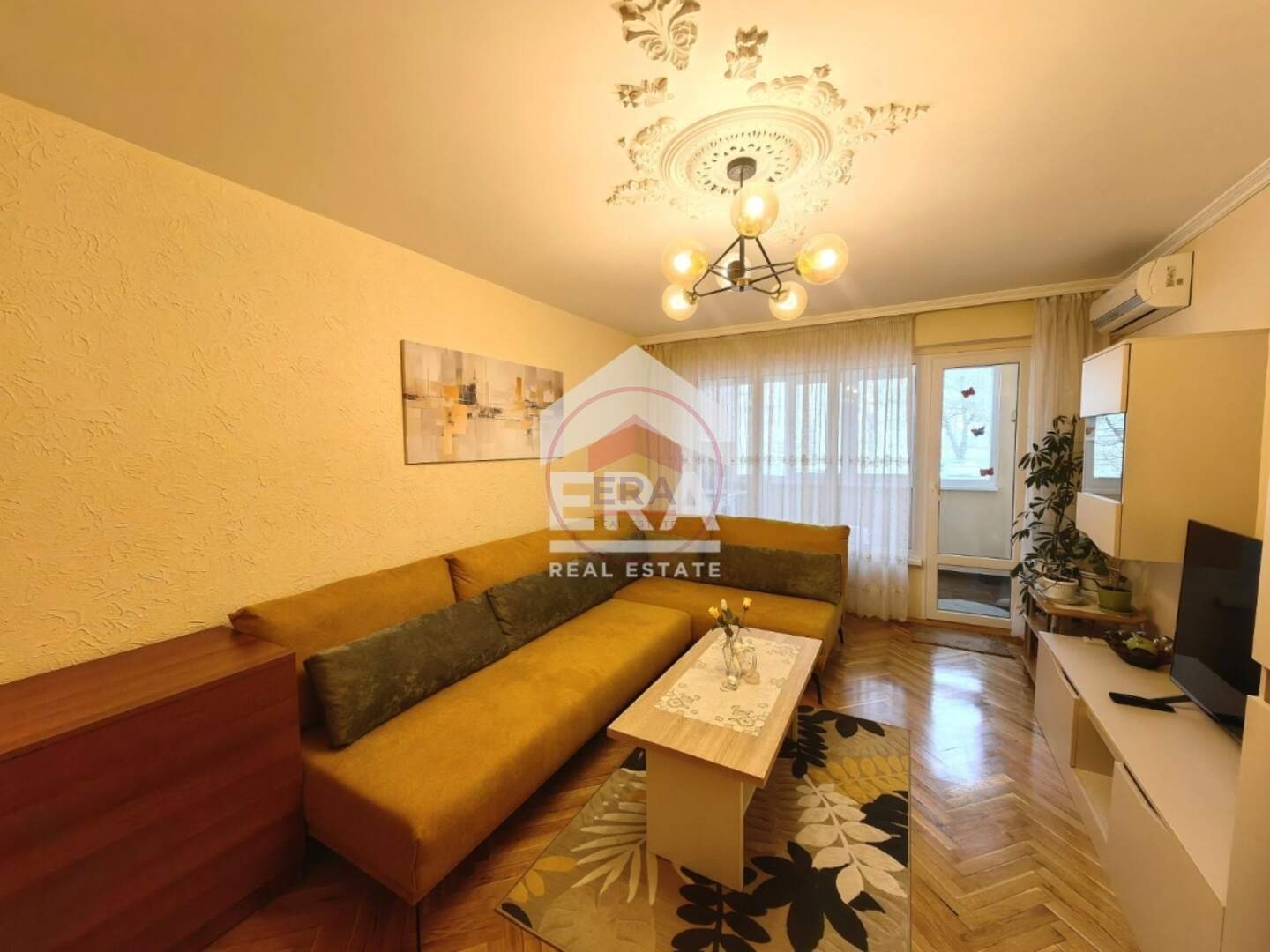 Тристаен Апартамент в Дружба 1, Русе – снимка 9