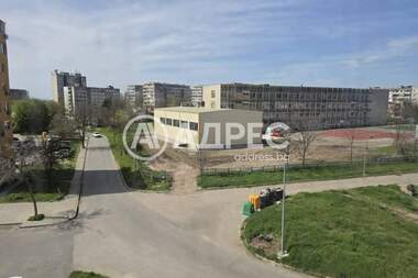 Vânzare - Apartament în Hale,  Iambol