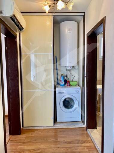 Kira - Apartman olarak Pogrebi,  Varna