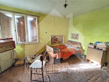 Verkauf - Etage von Haus in Nowi Pazar,  Schumen