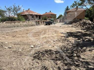 For sale - House in Karavelovo,  Plovdiv