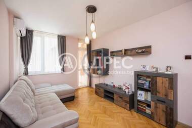 For sale - Apartment in Sportna zala,  Varna