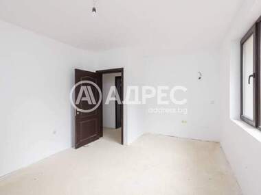 Продажба - Апартамент в Траката,  Варна