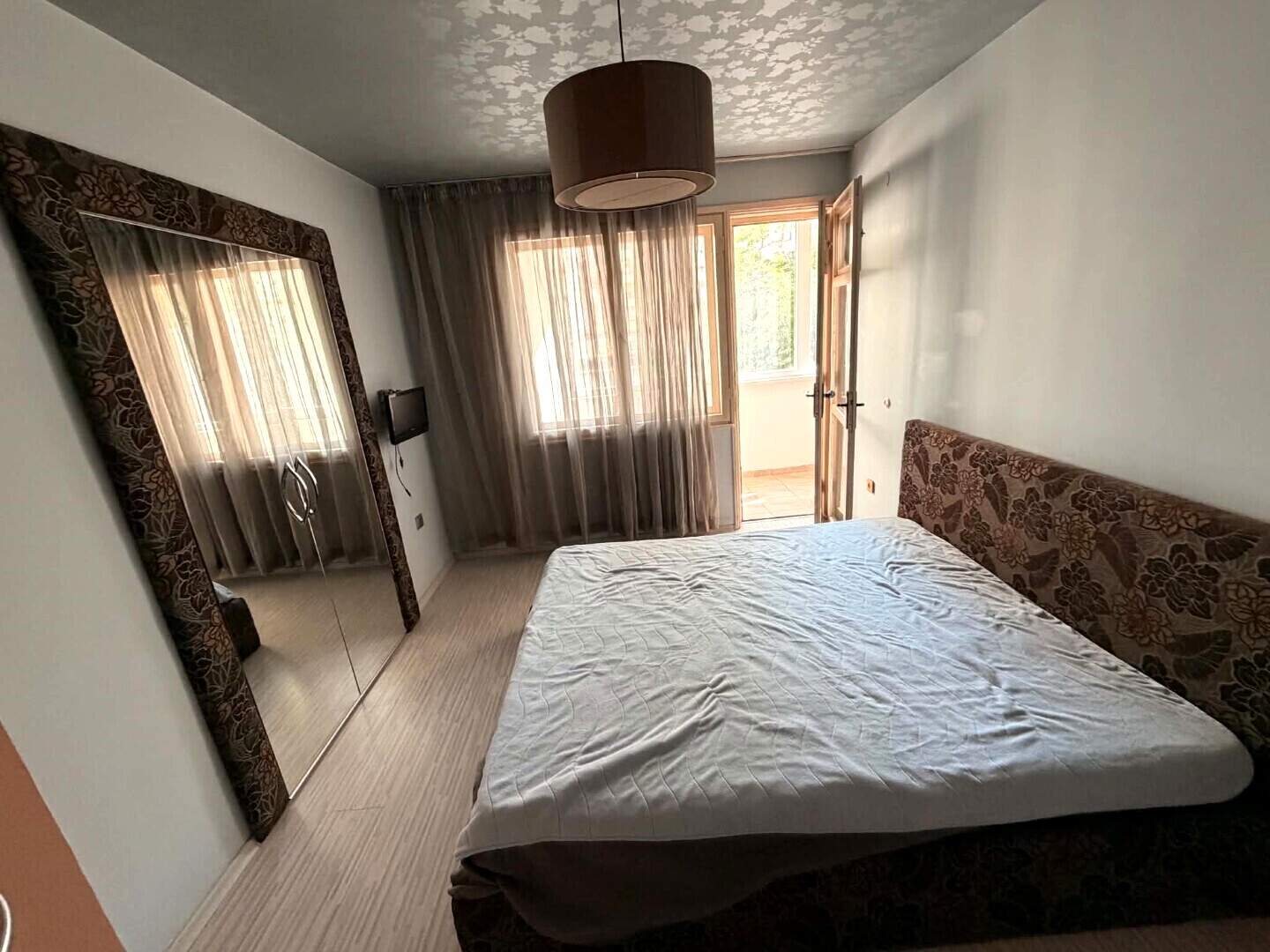 Cu trei camere Apartament în Liatno kino Trakia, Varna – fotografia 4