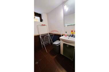 Наем - Апартамент във ВИНС - Червен площад,  Варна