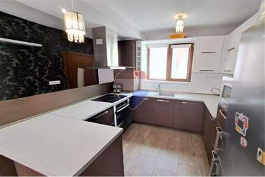 Kira - Apartman olarak Vazrajdane 3,  Varna