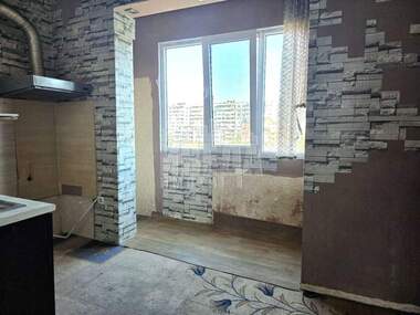 Продажба - Апартамент в Младост 1,  Варна