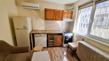 Vânzare - Apartament în Văzrajdane,  Burgas