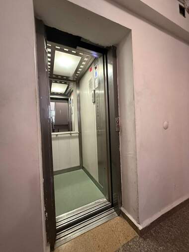 Închiriere - Apartament în Lazur,  Burgas