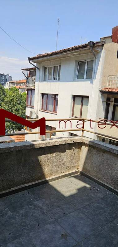 For sale - Apartment in Liatno kino Trakia,  Varna