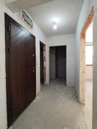 Продажба - Апартамент в Дружба 3,  Русе