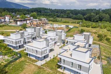Продажба - Къща в Панчарево,  София