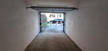 Miete - Garage in Wazrajdane,  Burgas